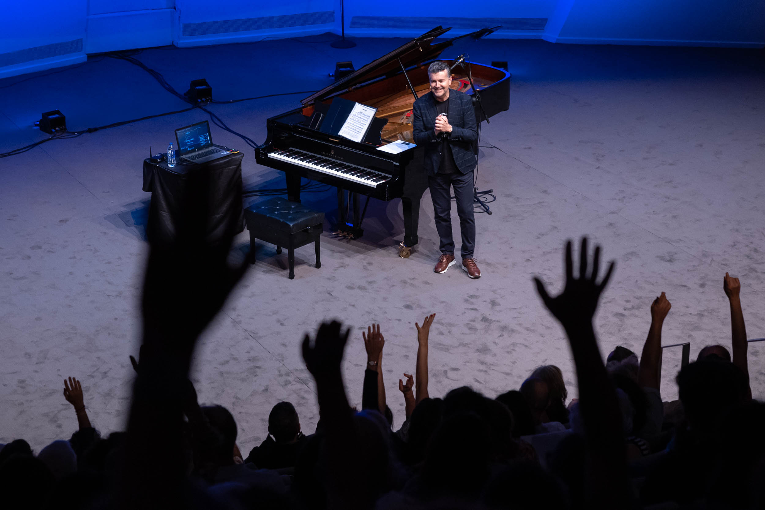 Cartel del evento «Ramón Gener y ‘Trouble in Tahiti’»